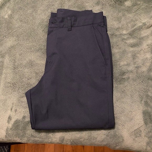 Relaxed Tapered Twill Trouser (34x30) - Picture 2 of 6